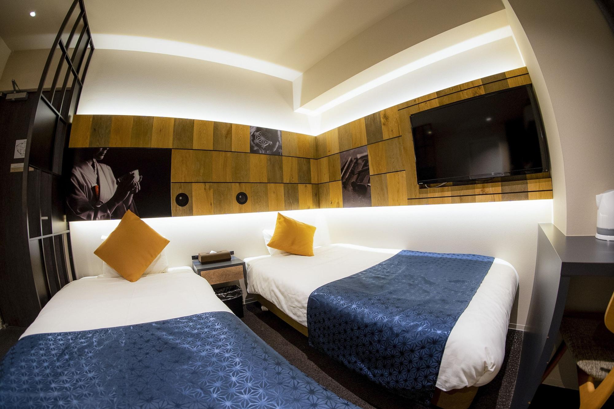 Hotel S-Presso Namba Osaka Buitenkant foto